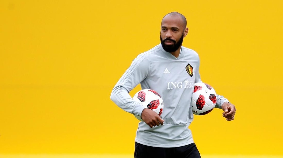 Thierry Henry, asisten pelatih Belgia, akan jadi musuh Prancis di semifinal Piala Dunia 2018 (Foto: Damir Sagolj/Reuters)
