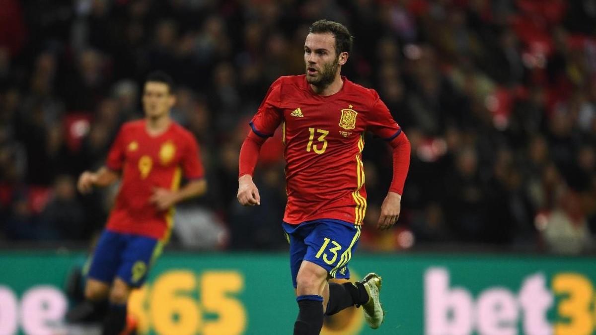 Juan Mata berharap kembali dipanggil timnas Spanyol yang kini dilatih Luis Enrique (Foto: Mike Hewitt/Getty Images)