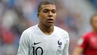 Pemain Prancis Kylian Mbappe menjadi salah sayi bintang di Piala Dunia 2018. Dia sudah membukukan tiga gol. (Foto: Alexander Hassenstein/Getty Images_