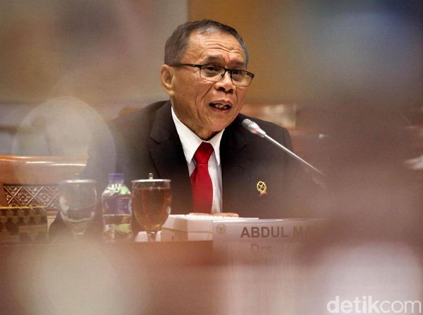Abdul Manaf Jalani Fit and Proper Test di DPR