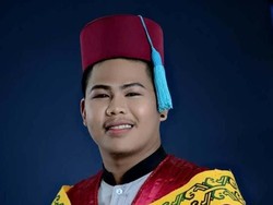 Kisah Inspiratif Pria yang Dulu Pemulung Sampah Kini Sukses Jadi Sarjana