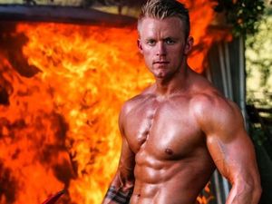 Luke Wood, Pemadam Kebakaran Ganteng yang Suka Pantai