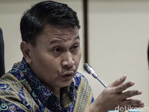 PKS Sebut Ketua KPPS di Jaktim yang Coblos 19 Surat Suara Bisa Dipenjara PKS Sebut Ketua KPPS di Jaktim yang Coblos 19 Surat Suara Bisa Dipenjara