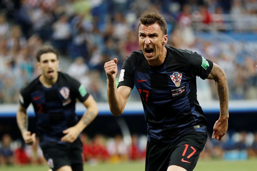 Soccer Football - World Cup - Round of 16 - Croatia vs Denmark - Nizhny Novgorod Stadium, Nizhny Novgorod, Russia - July 1, 2018  Croatia's Mario Mandzukic scores their first goal    REUTERS/Darren Staples