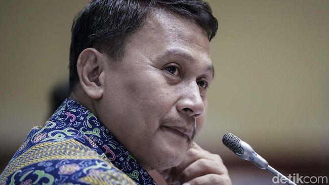 PKS: Perintah Jokowi soal Door to Door Masker Berbahaya PKS: Perintah Jokowi soal Door to Door Masker Berbahaya