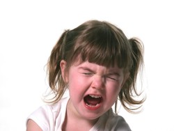5 Tips Mengatasi Anak Tantrum