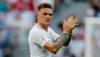 Kieran Trippier sudah jadi pemain krusial di skuat Inggris pada Piala Dunia 2018 ini. Umpan-umpannya kerap menciptakan situasi bagus untuk Inggris. Dia bikin satu gol yang sempat membawa Inggris unggul atas Kroasia. Sepanjang turnamen, dia bikin satu gol dan satu assist, plus rata-rata bikin 3,4 umpan kunci. (Foto: Carlos Barria/Reuters)