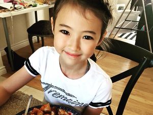 Cantiknya Ella Gross, Model Anak Keturunan Korea-Amerika yang Doyan Donat Cantiknya Ella Gross, Model Anak Keturunan Korea-Amerika yang Doyan Donat