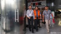 Kadis Perkebunan Jatim Samsul Arifien Ditahan KPK