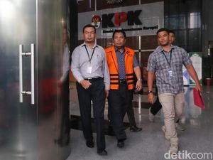 Kadis Perkebunan Jatim Samsul Arifien Ditahan KPK