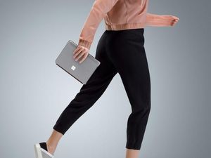 Penampakan Tablet Rp 5 Jutaan Microsoft Surface Go Penampakan Tablet Rp 5 Jutaan Microsoft Surface Go