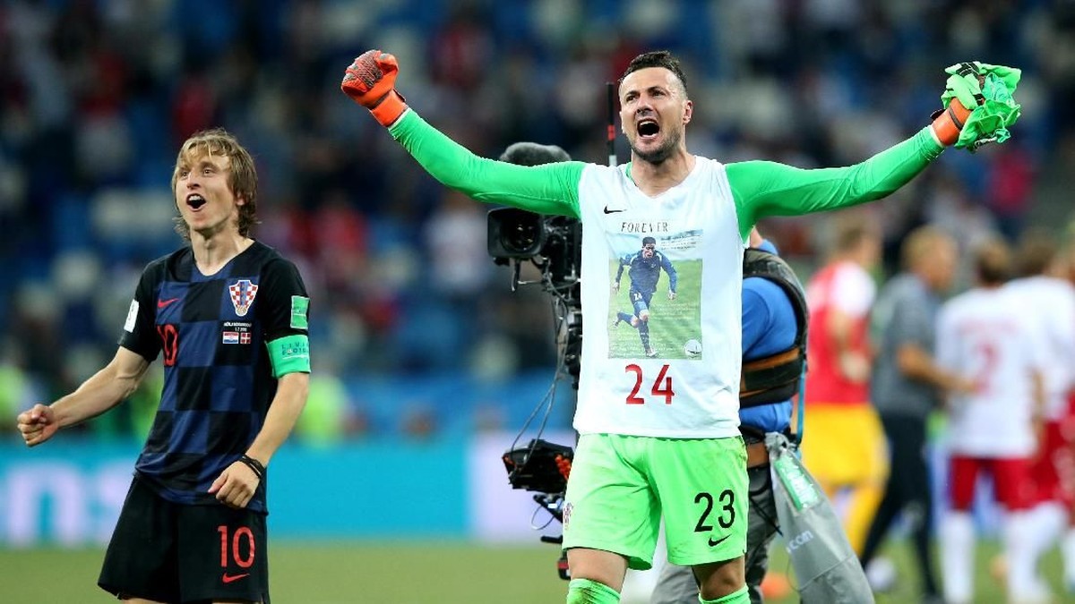 Subasic dan Kematian Hrvoje Custic yang Selalu Membayanginya. (Foto: Alex Livesey/Getty Images)