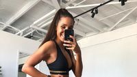 Pesona Pelatih Olahraga Cantik yang Punya Perut Six Pack Sejak SD