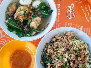 10 Racikan Mie Ayam Bangka dari Netizen Ini Cocok Buat Makan Siang!