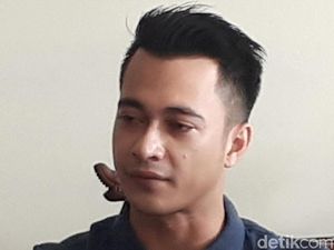 Ibunda Tak Restui, Bagaimana Rencana Pernikahan Eza Gionino?