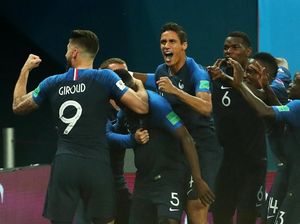 Hasil Pertandingan Piala Dunia 2018: Prancis vs Belgia Skor 1-0 Hasil Pertandingan Piala Dunia 2018: Prancis vs Belgia Skor 1-0