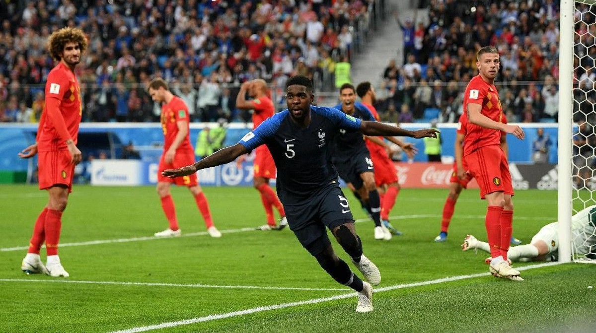 Gol Samuel Umtiti mengantarkan Prancis ke final Piala Dunia 2018 (Foto: Shaun Botterill/Getty Images)