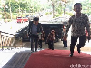 Bahas Tata Ruang Laut, Susi Rapat di Kantor Darmin
