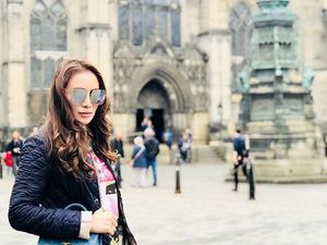 Dikabarkan Hengkang dari Geisha, Momo Sibuk Liburan