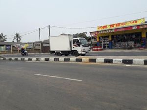 Pemotor Tewas Tertimpa Baliho Partai, Sopir Truk Diburu Polisi Pemotor Tewas Tertimpa Baliho Partai, Sopir Truk Diburu Polisi