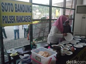 Pengamen hingga PKL Meriahkan HUT Bhayangkara di Bandung