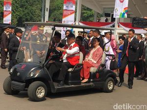 Anies Temani Jokowi Tinjau Area GBK tapi Tak Semobil Golf