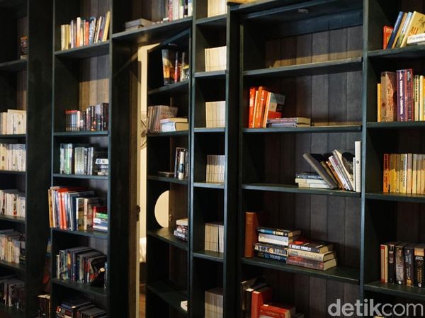 Foto: Kamar Hotel Tersembunyi di Balik Rak Buku