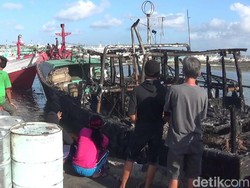 Data Jumlah Kapal Terbakar di Benoa Simpang Siur