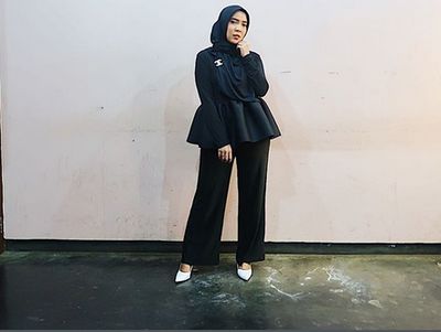 Mantap Berhijab Fitri Tropica Cantik Banget