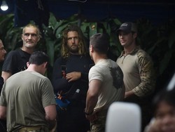 Wajah-wajah Penyelam yang Selamatkan 12 Remaja dari Gua Thailand