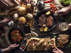 Jangan Percaya! 7 Mitos Tentang Restoran Ini Belum Tentu Benar