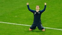 Skor 1-0 bertahan hingga laga usai, Antoine Griezmann cs pun melangkah ke final. Mereka akan menghadapi pemenang antara Inggris vs Kroasia. REUTERS/Anton Vaganov.