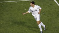 10. Real Madrid menjual Michael Owen ke Newcastle United pada musim panas 2005. Menurut estimasi Transfermarkt, Madrid total mendapatkan sekitar 22-25 juta euro dari penjualan tersebut. (Foto: Stephen Dunn/Getty Images)