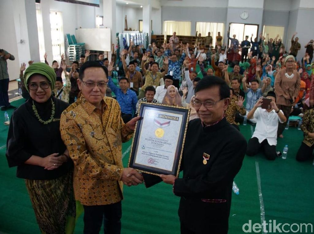 Libatkan 1.091 Guru, Program Pelatihan Pendidikan Karakter Ini Pecahkan Rekor Libatkan 1.091 Guru, Program Pelatihan Pendidikan Karakter Ini Pecahkan Rekor