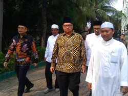 Airlangga Kunjungi Pesantren Al Fachriyah Tangerang