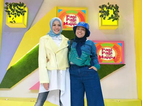 Nikita Mirzani Mantap Berhijab, Lihat Pilihan Gayanya