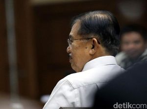 Ramai-ramai Menentang JK 3 Periode Ramai-ramai Menentang JK 3 Periode