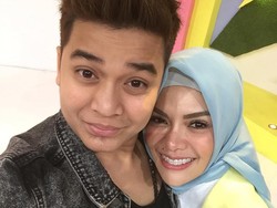 Nikita Mirzani Berhijab, Billy Syahputra Kepo Alasan di Balik Hijrahnya