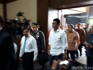 JK Bersaksi di Sidang PK Suryadharma Ali JK Bersaksi di Sidang PK Suryadharma Ali