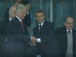 Prancis Cetak 1 Angka atas Belgia, Macron Tersenyum Lebar