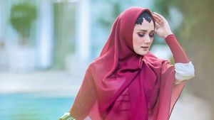 Foto: Adu Gaya Hijab Mulan Jameela dan Maia Estianty, Pilih Siapa?