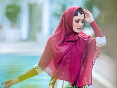 Foto: Adu Gaya Hijab Mulan Jameela dan Maia Estianty, Pilih Siapa?