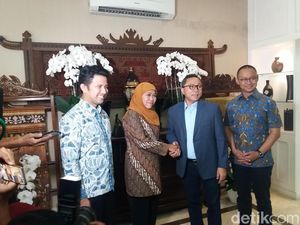 Ucapkan Terima Kasih, Khofifah-Emil datangi Rumah Ketum PAN