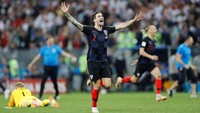 Sime Vrsaljko tampil prima mengawal sisi kanan pertahanan Kroasia. slah satu buktinya di pertandingan semifinal melawan Inggris. Dia bisa mematikan serangan dari sayap kiri The Three Lions. (Foto: Darren Staples/Reuters)