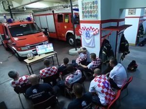 Viral Damkar Kroasia Hentikan Nobar Piala Dunia Saat Alarm Bunyi