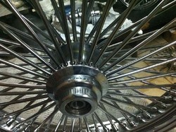 Pelek Kustom Ada yang Tembus Rp 100 Juta