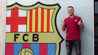 Barcelona mendatangkan Arthur Melo dari Gremio dengan nilai transfer 31 juta euro. Foto: Albert Gea/Reuters