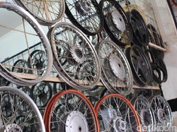 Pelek Motor Peang Habis Menghajar Lubang, Perlukah Diganti?