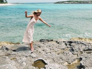 Demi Foto Instagramable di Laut, Selebgram Ini Digigit Hiu