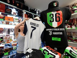 Cuadrado Ikhlaskan Kostum Nomor 7 Juventus untuk Ronaldo